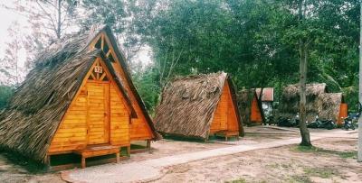 Trải nghiệm cắm trại với lều du mục bên bờ biển Vũng Tàu